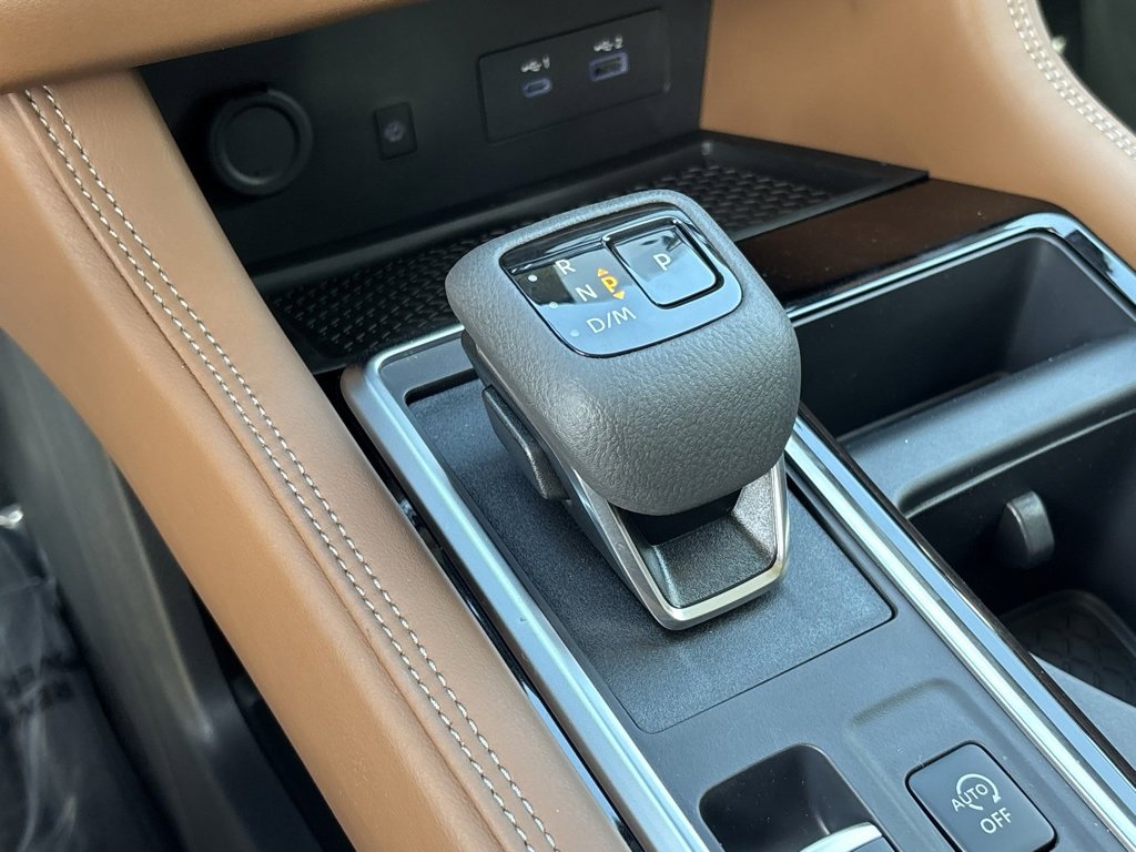 New 2025 Nissan Pathfinder Platinum w/ Cargo Package image 14