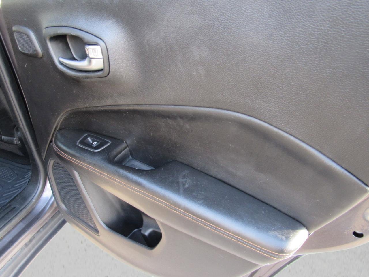 Used 2021 Jeep Compass Limited w/ Sun and Sound Group image 40