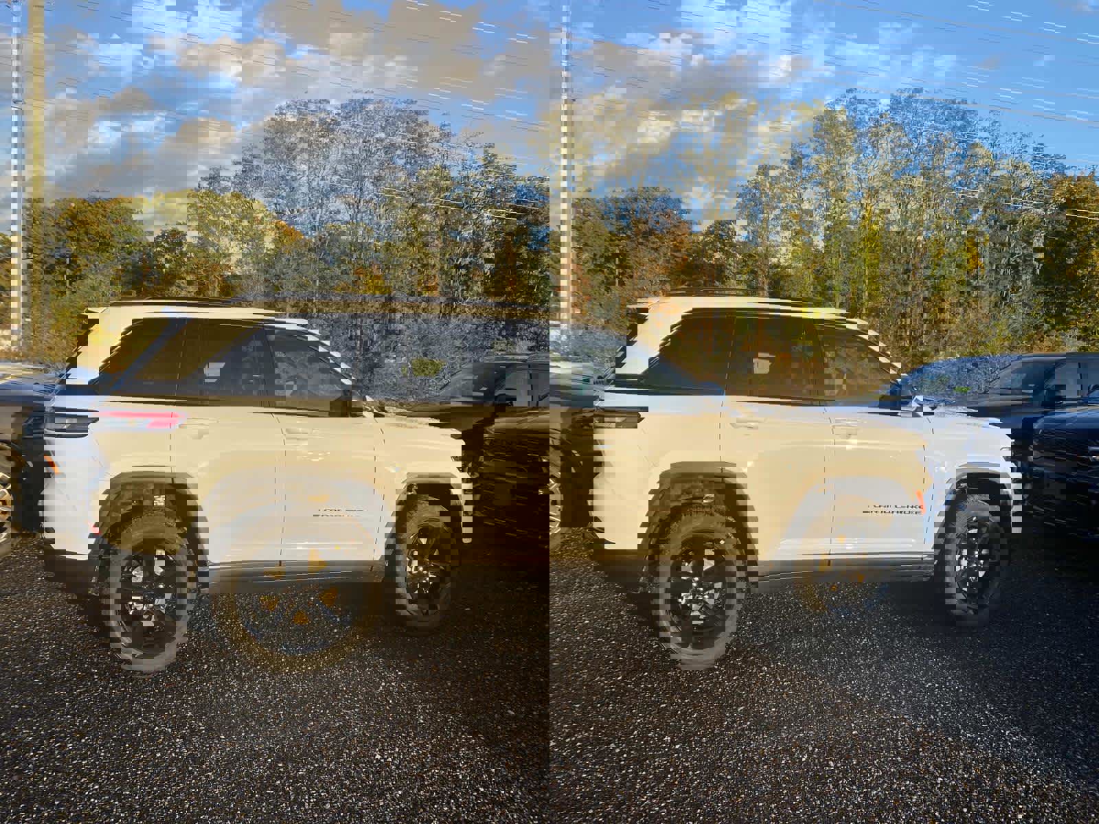 New 2025 Jeep Grand Cherokee Limited w/ Black Appearance Package image 2