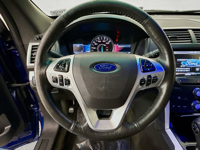 Used 2014 Ford Explorer XLT w/ Equipment Group 202A image 11