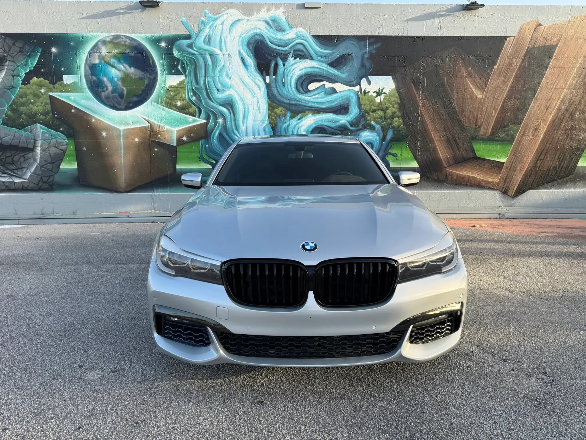 Used 2017 BMW 740i xDrive AWD/4WD image 25