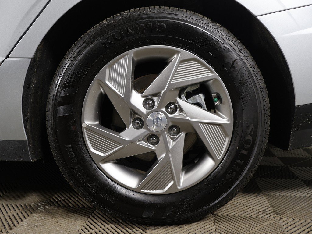 Used 2025 Hyundai Sonata SE image 17