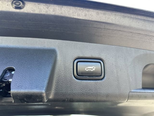 Used 2022 Kia Telluride EX w/ EX Premium Package image 19