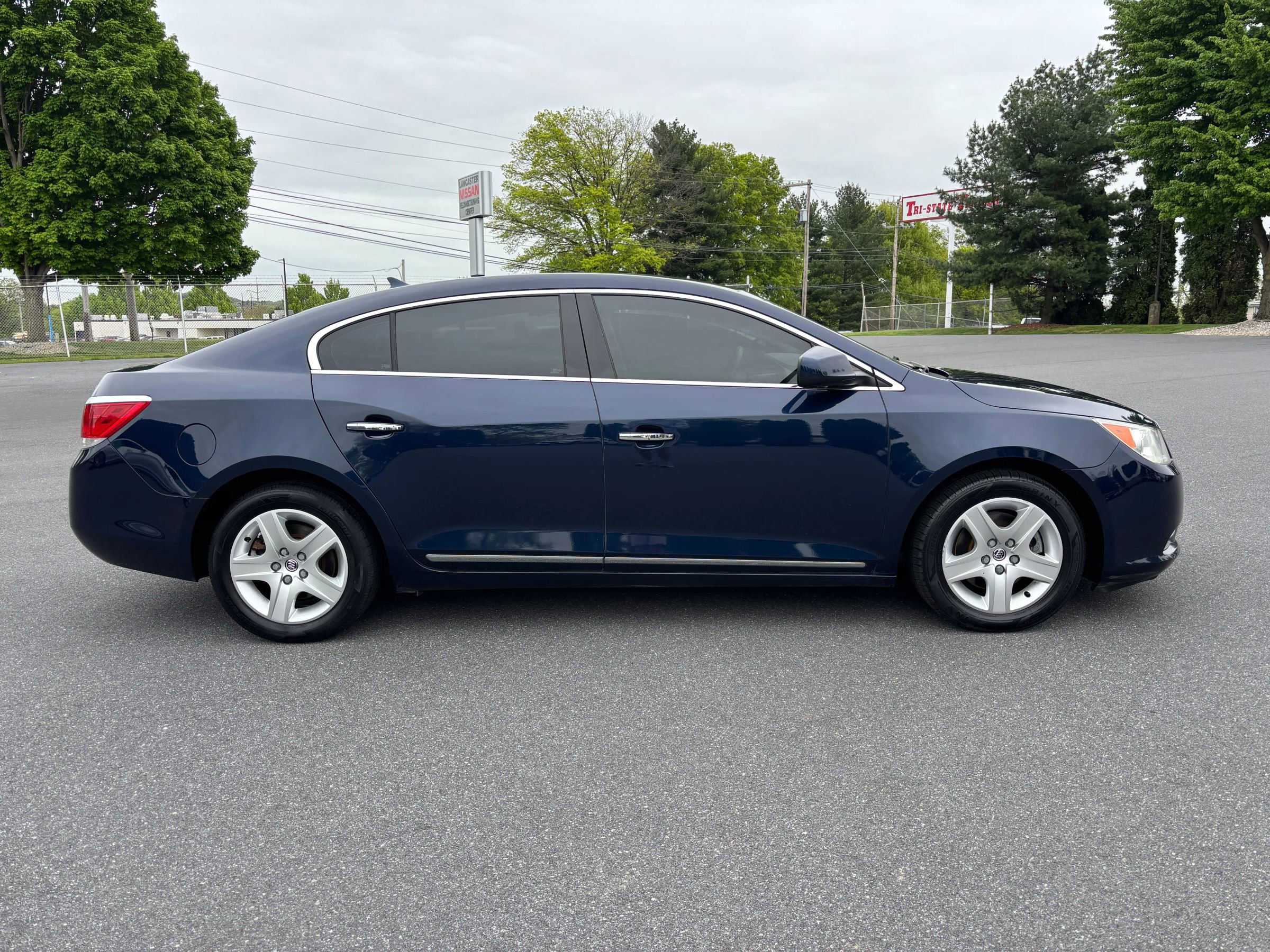 Used 2010 Buick LaCrosse CX FWD image 4