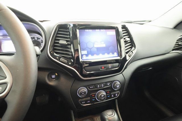 Used 2022 Jeep Cherokee Limited image 16