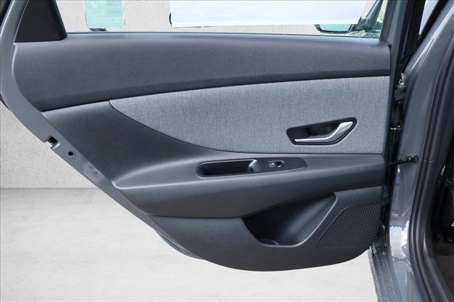 New 2026 Hyundai Elantra Limited FWD image 22