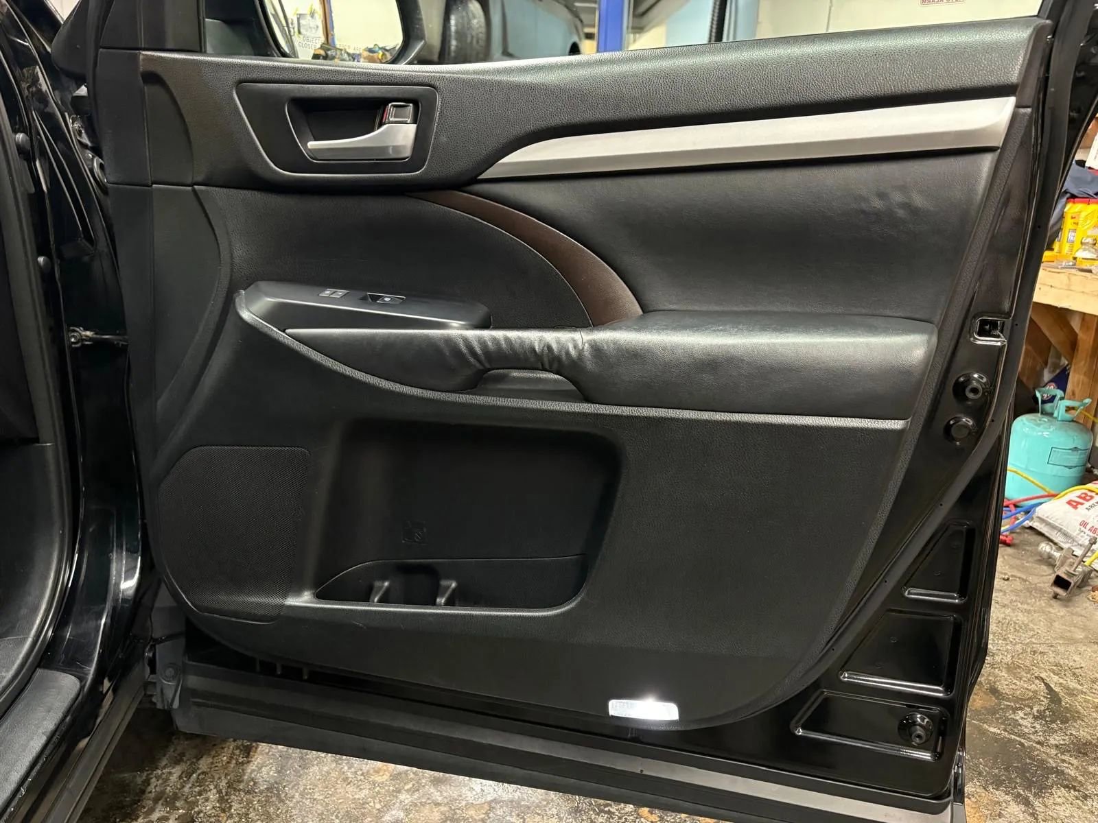 Used 2015 Toyota Highlander XLE image 31