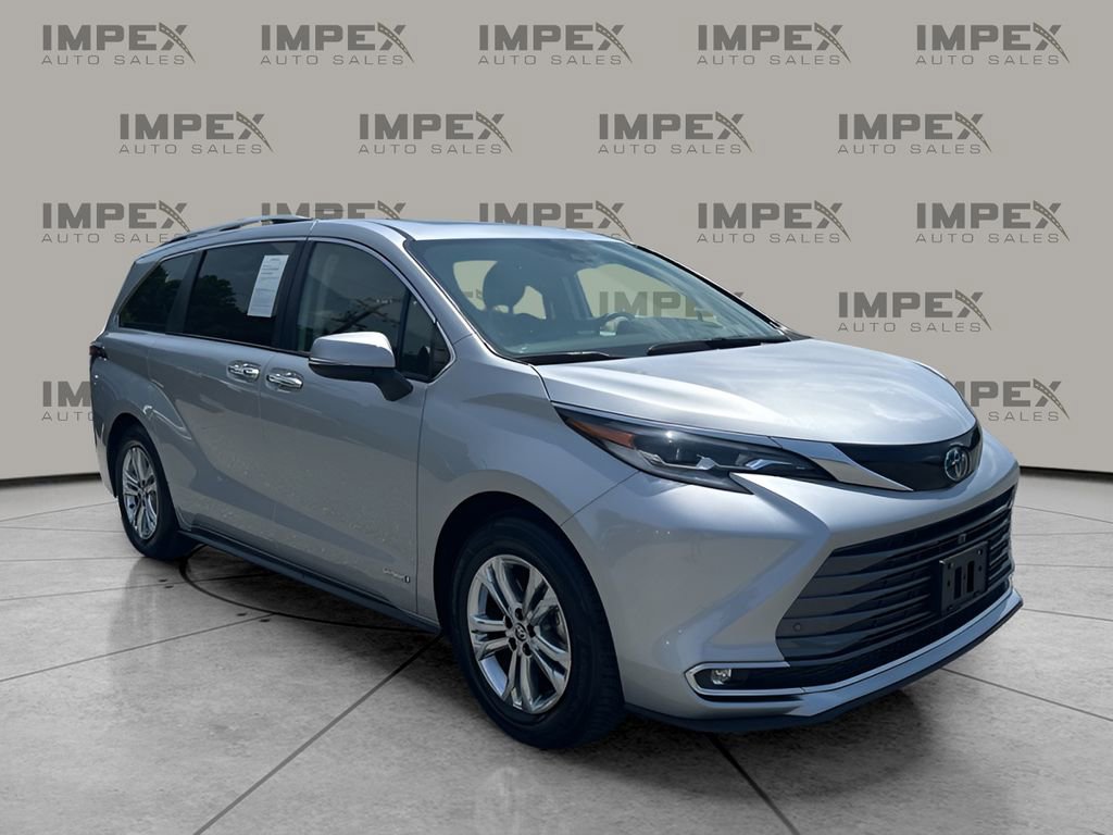 Used 2021 Toyota Sienna Platinum image 7