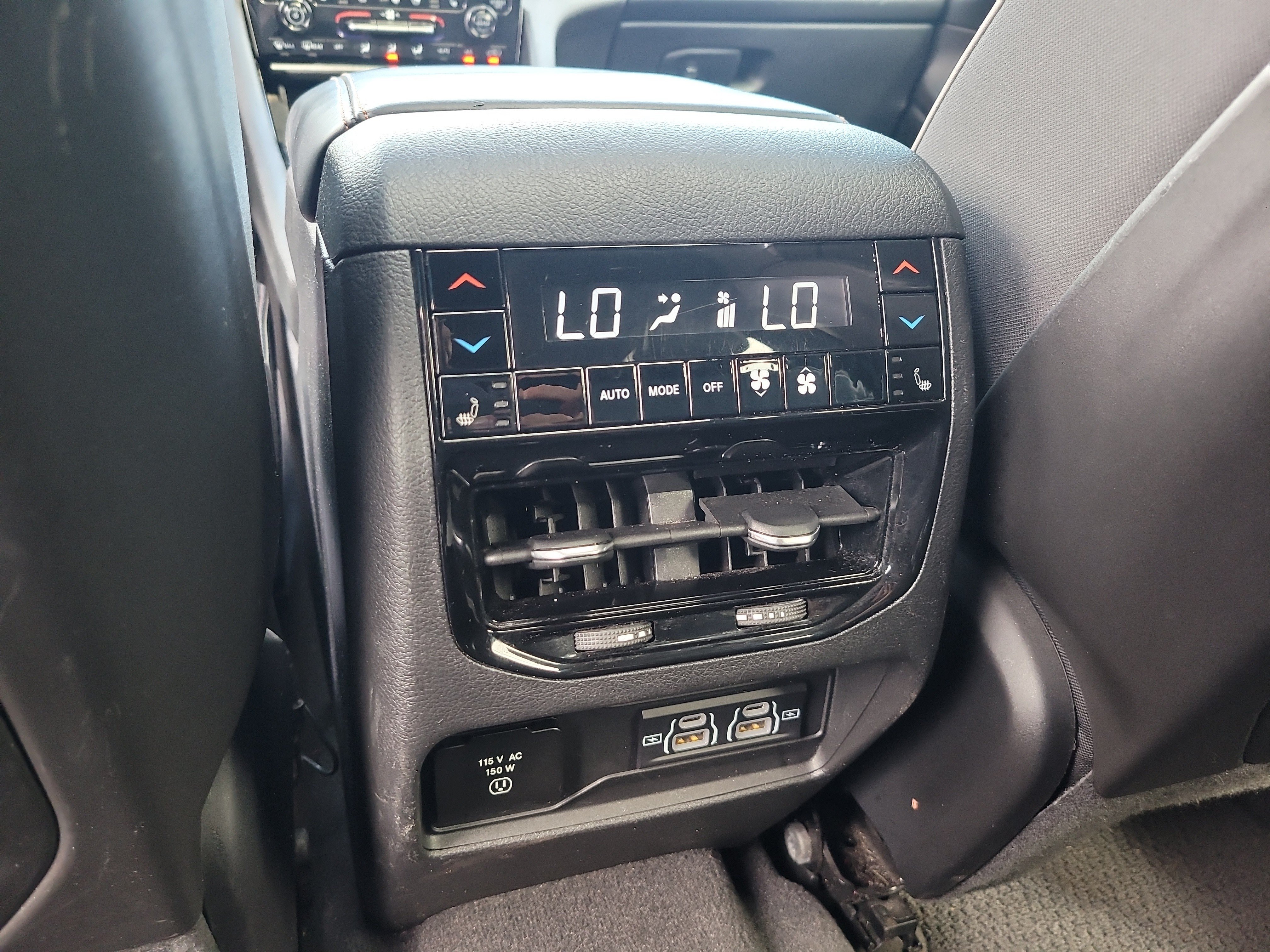 Used 2021 Jeep Grand Cherokee L Summit w/ Advanced Protech Group IV AWD/4WD image 14