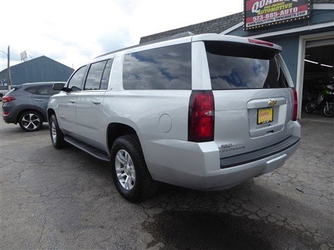 Used 2019 Chevrolet Suburban LT image 8