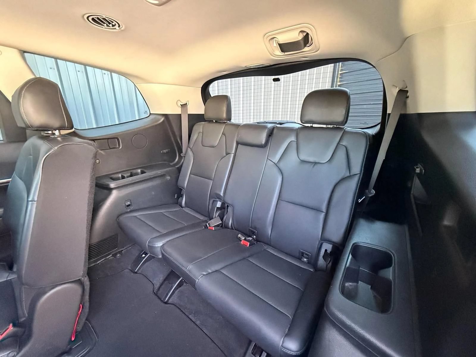 Used 2020 Kia Telluride LX AWD/4WD image 15