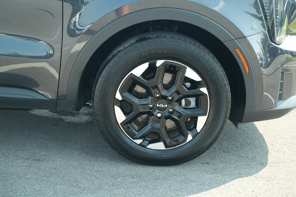 Used 2025 Kia Sorento S w/ Panoramic Sunroof Package FWD image 50