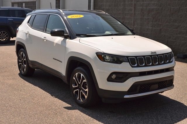 Used 2022 Jeep Compass Limited AWD/4WD image 2