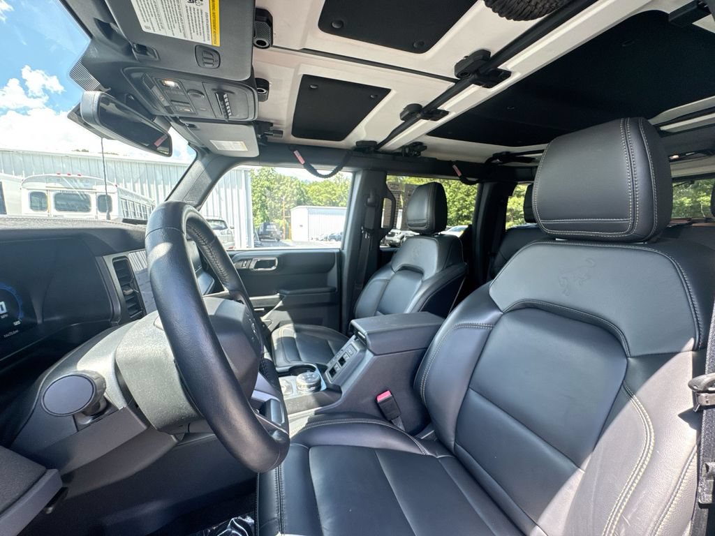 Used 2025 Ford Bronco Badlands AWD/4WD image 13