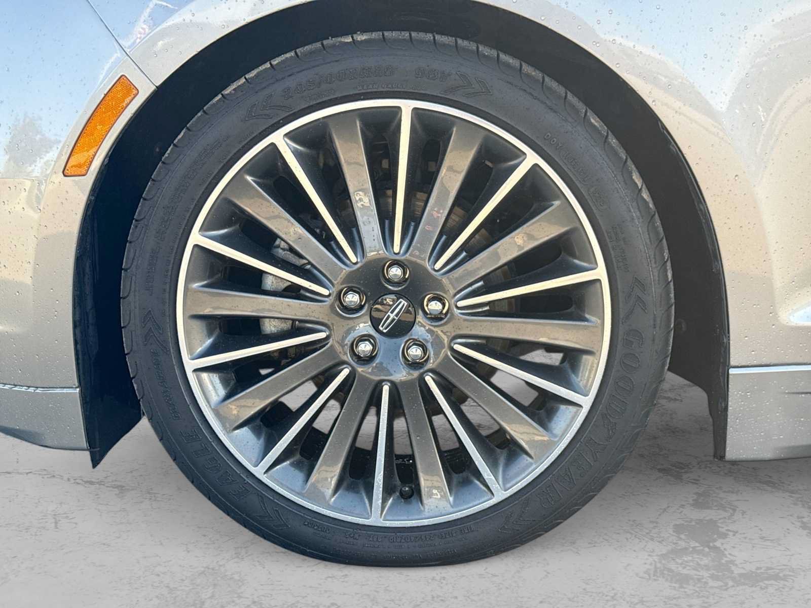 Used 2016 Lincoln MKZ Hybrid w/ Equipment Group 600A Reserve FWD image 13