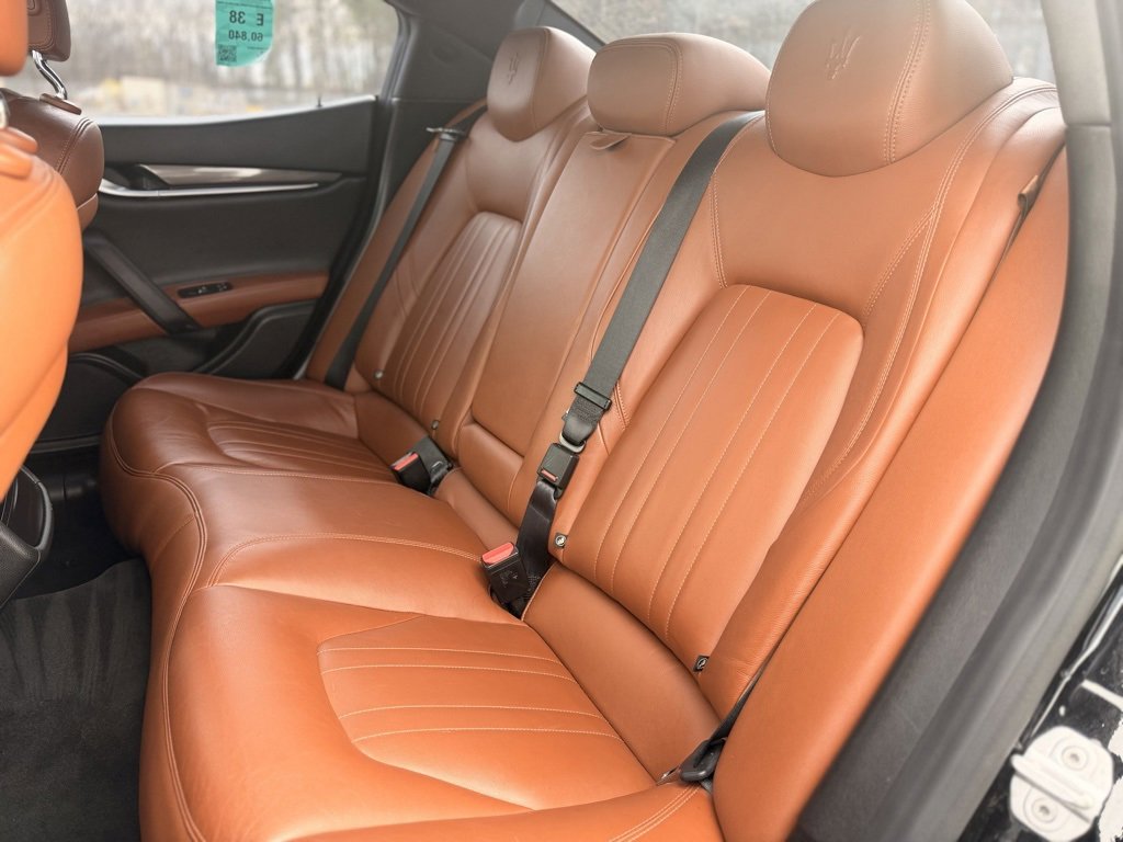 Used 2016 Maserati Ghibli image 16