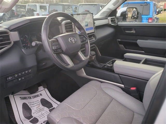 Used 2022 Toyota Tundra Limited image 9