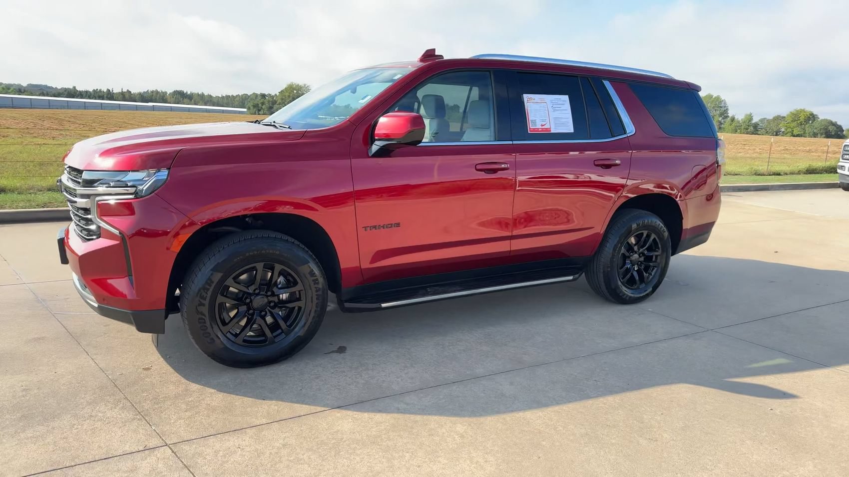 Used 2023 Chevrolet Tahoe LT AWD/4WD image 5