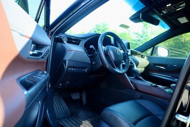 Used 2022 Toyota Venza XLE AWD/4WD image 14