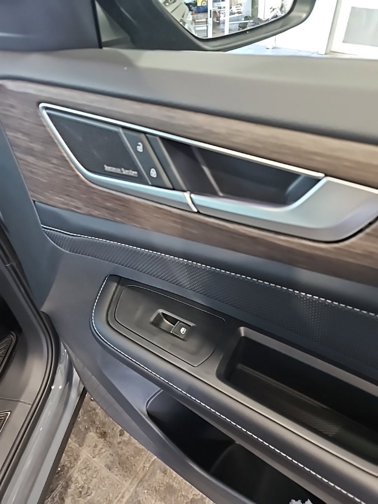 New 2026 Volkswagen Atlas SEL Premium R-Line image 12