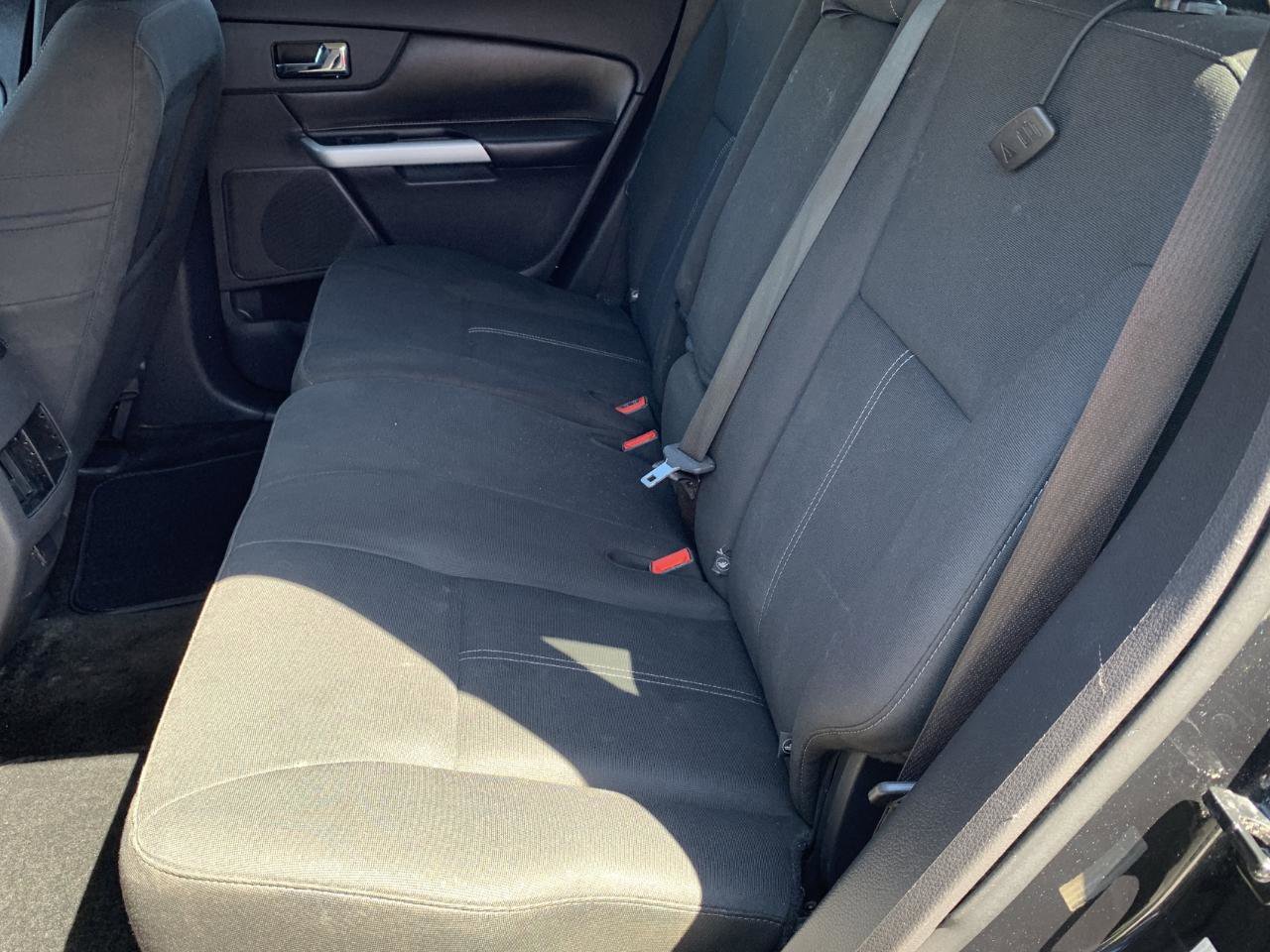 Used 2014 Ford Edge SE FWD image 24