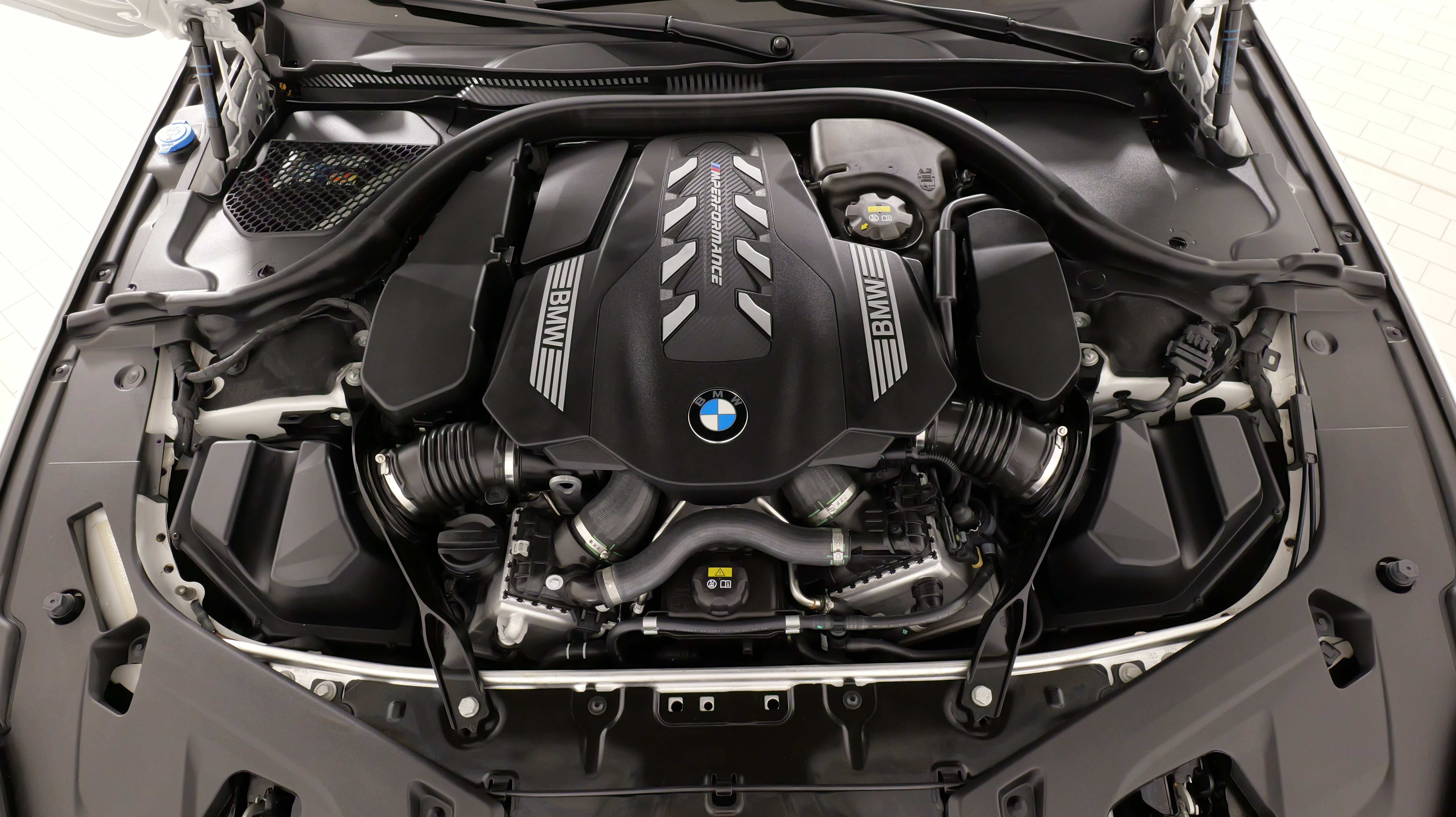 Used 2022 BMW M850i xDrive Convertible AWD/4WD image 60