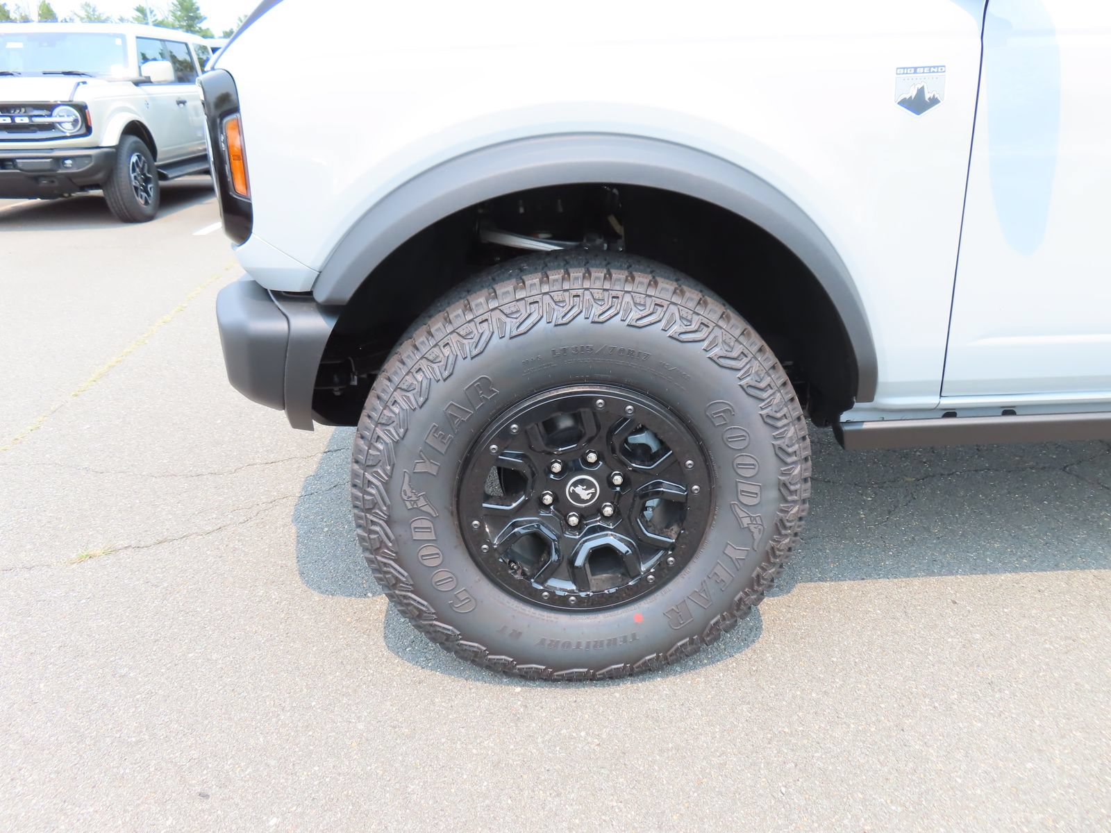 New 2026 Ford Bronco Big Bend w/ Black Diamond Package AWD/4WD image 7