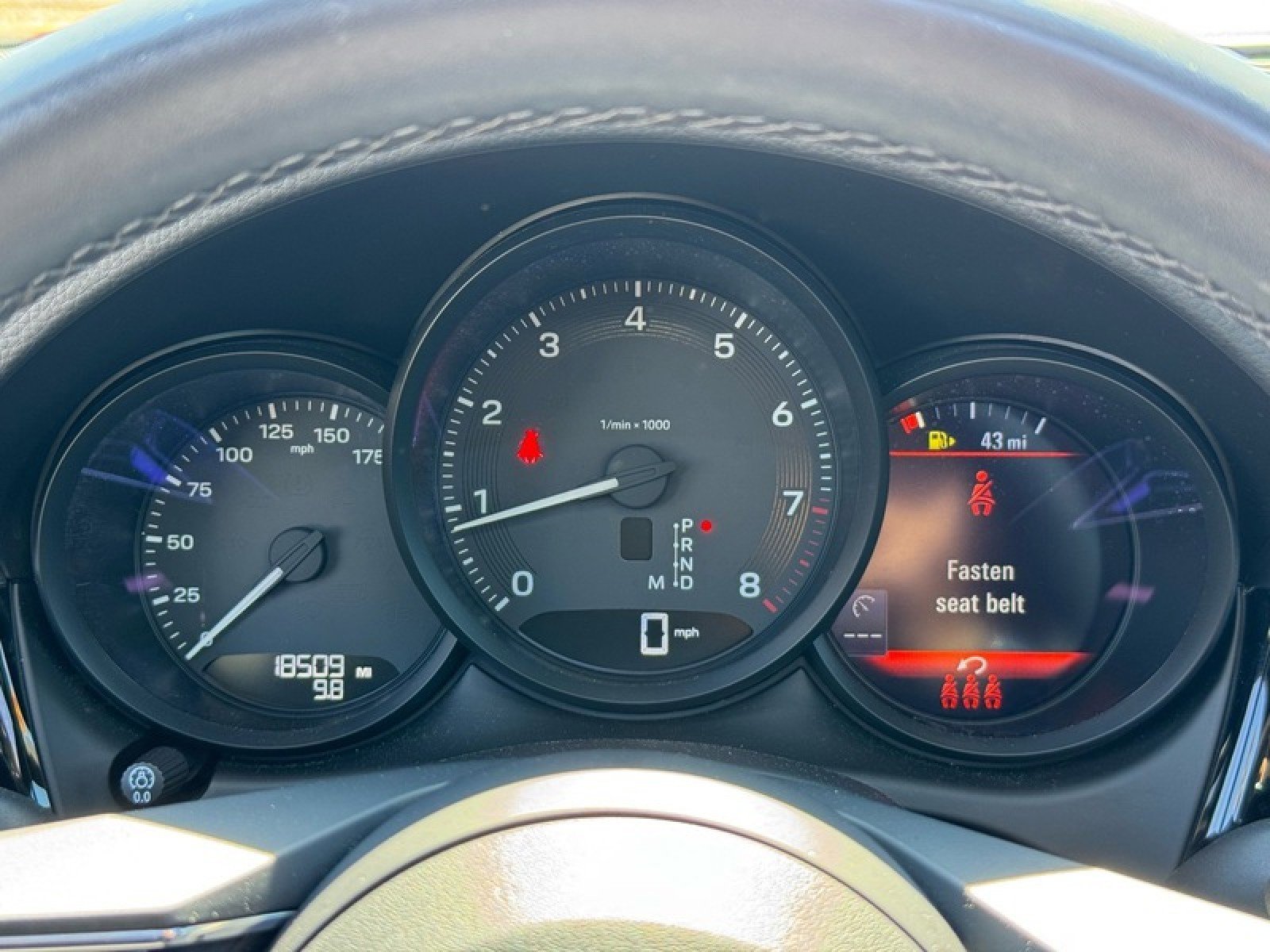 Used 2024 Porsche Macan image 28