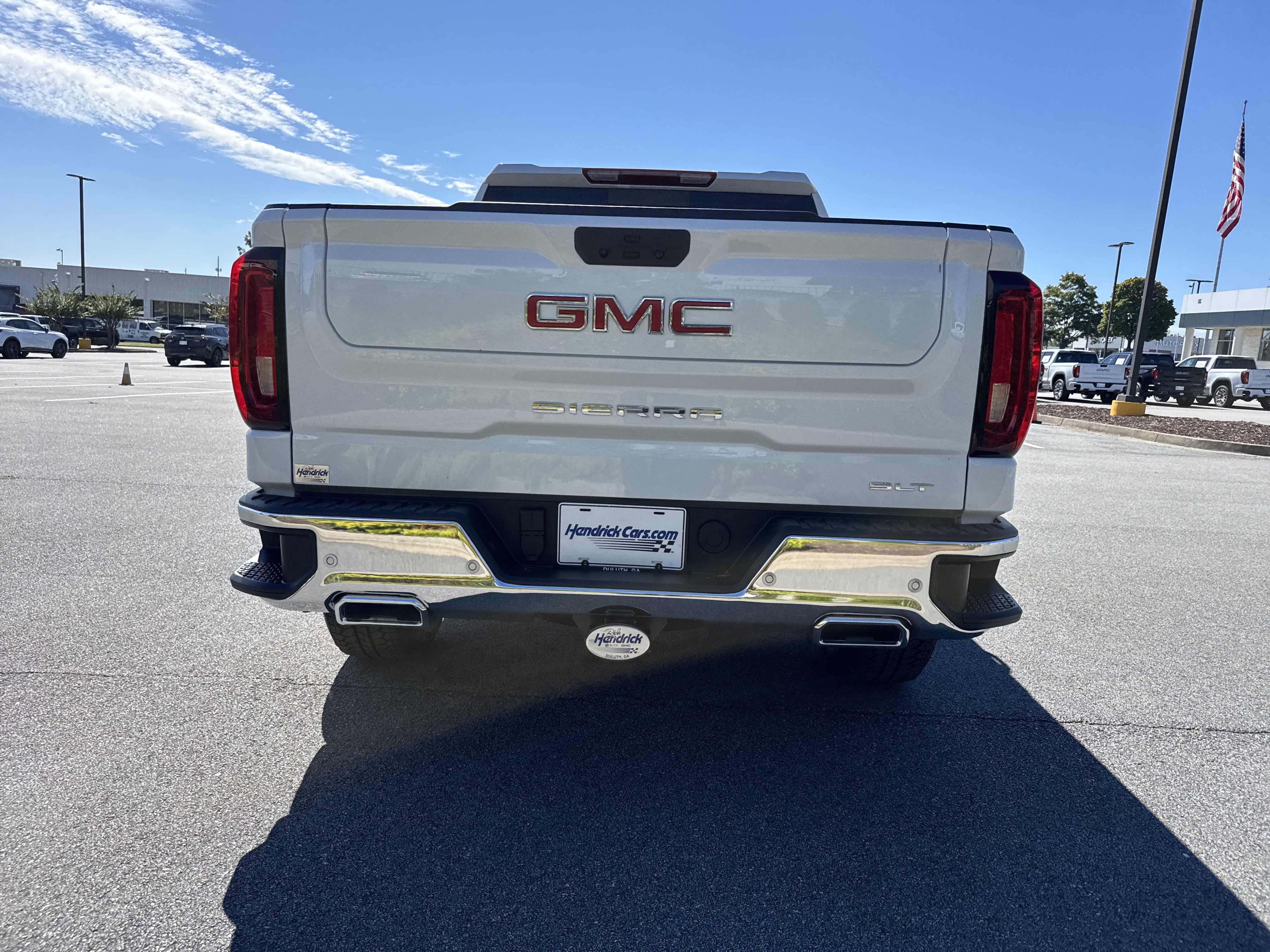 New 2026 GMC Sierra 1500 SLT AWD/4WD image 9