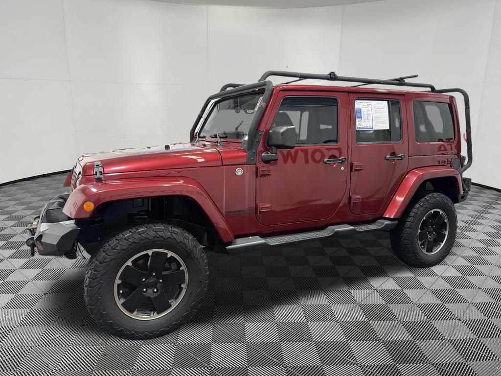 Used 2012 Jeep Wrangler Unlimited Sahara AWD/4WD image 4