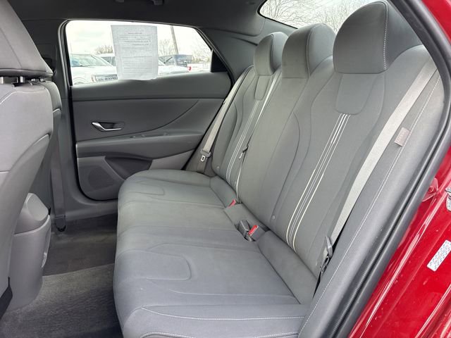 Used 2024 Hyundai Elantra SEL image 44