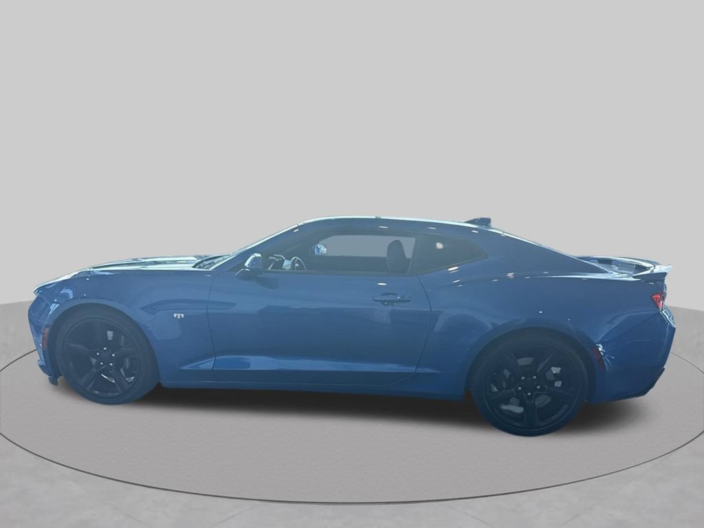 Used 2017 Chevrolet Camaro SS RWD image 4