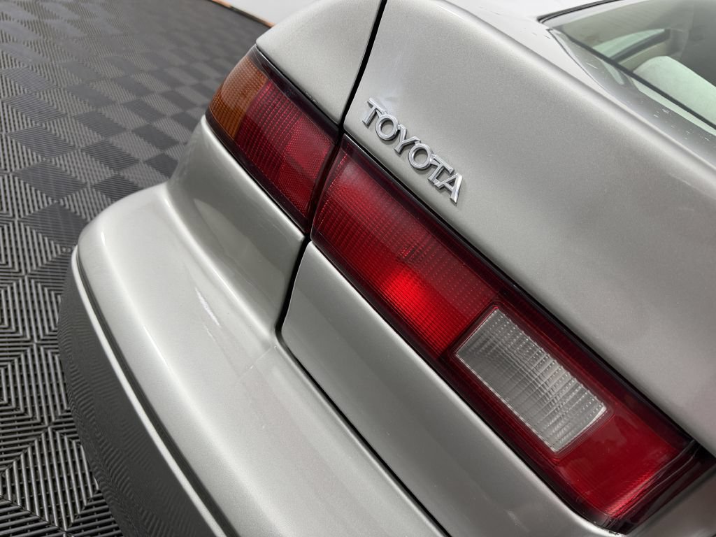 Used 1999 Toyota Camry LE w/ Value Pkg FWD image 37