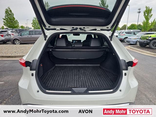 Used 2021 Toyota Venza XLE w/ Softex Package AWD/4WD image 12