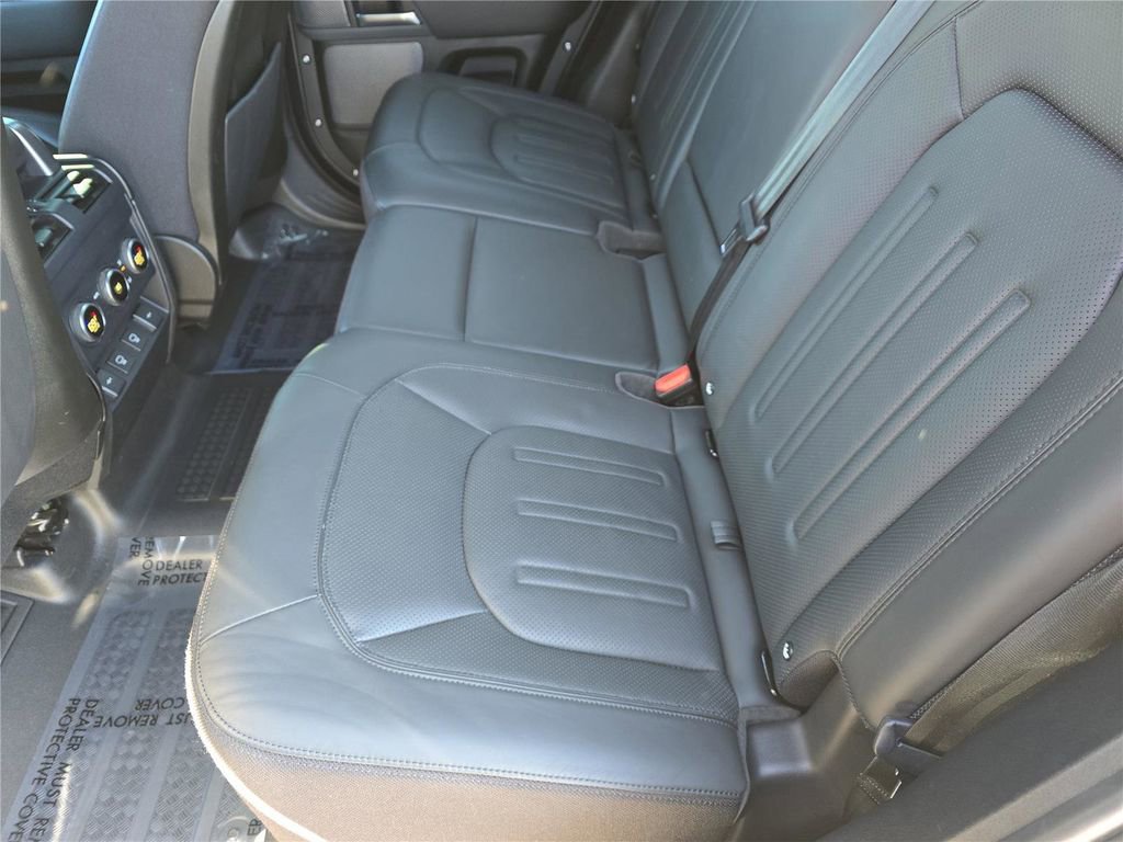 Used 2021 Land Rover Defender 110 X image 14