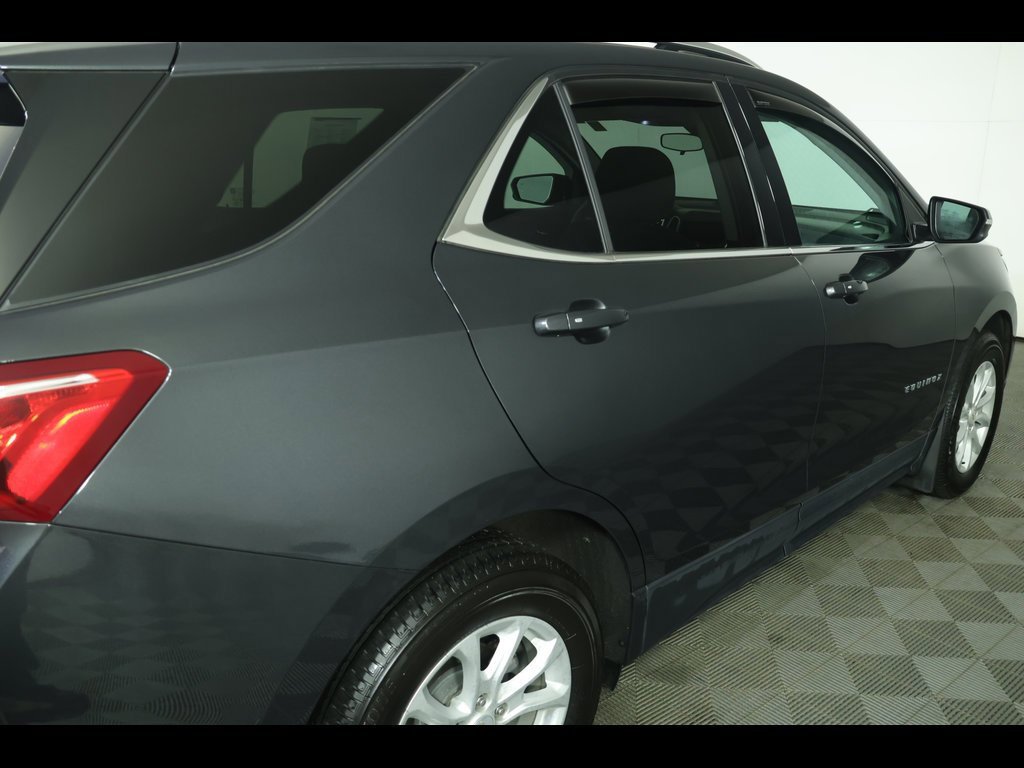 Used 2018 Chevrolet Equinox LT w/ Sun & Infotainment Package image 18