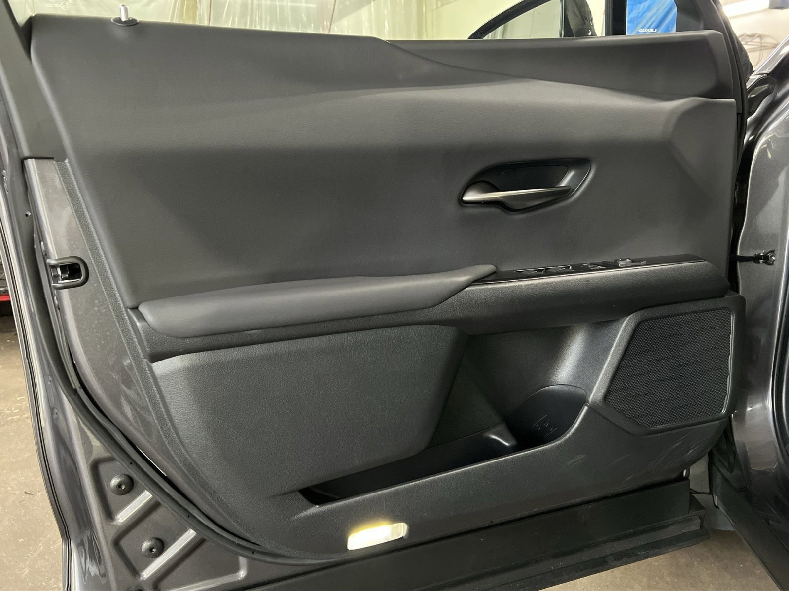 Used 2022 Lexus UX 200 w/ Accessory Package (Z2) image 14