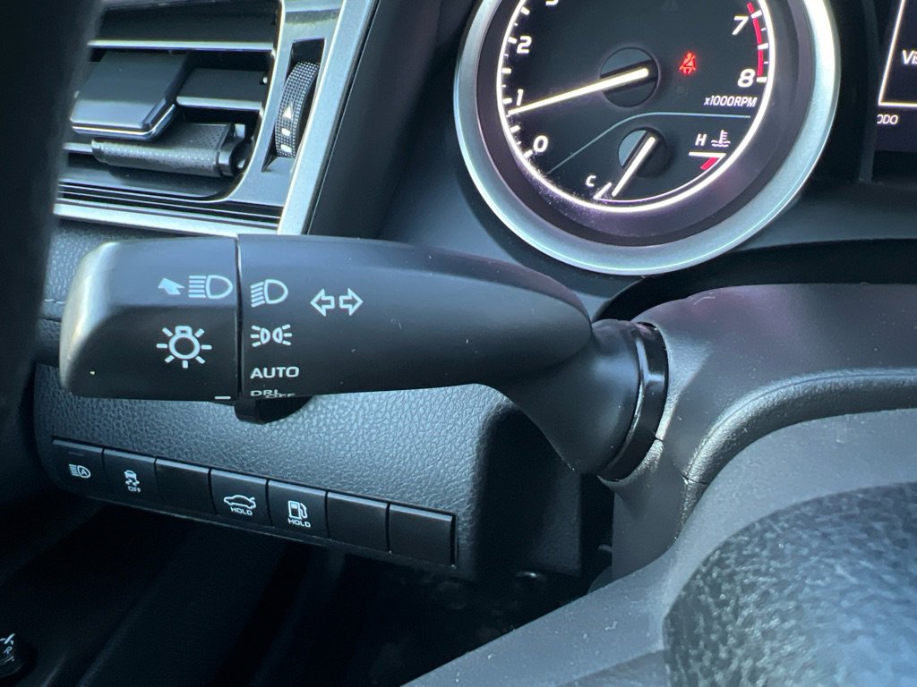 Used 2022 Toyota Camry LE image 19