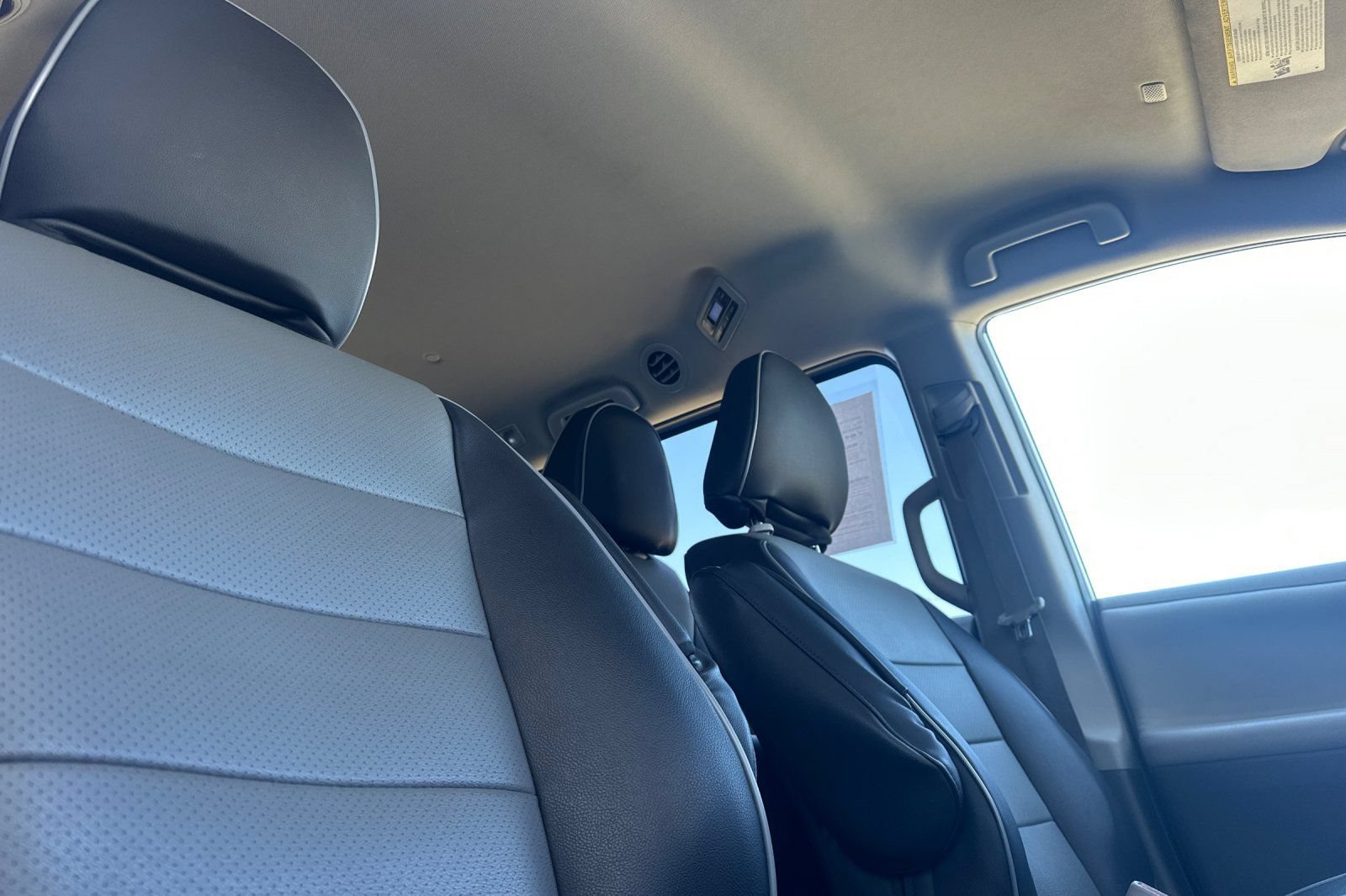 Used 2019 Toyota Sienna L FWD image 14