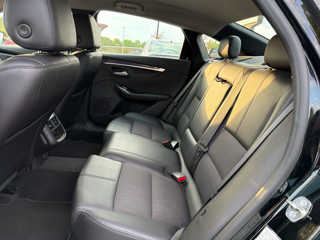 Used 2020 Chevrolet Impala LT FWD image 21