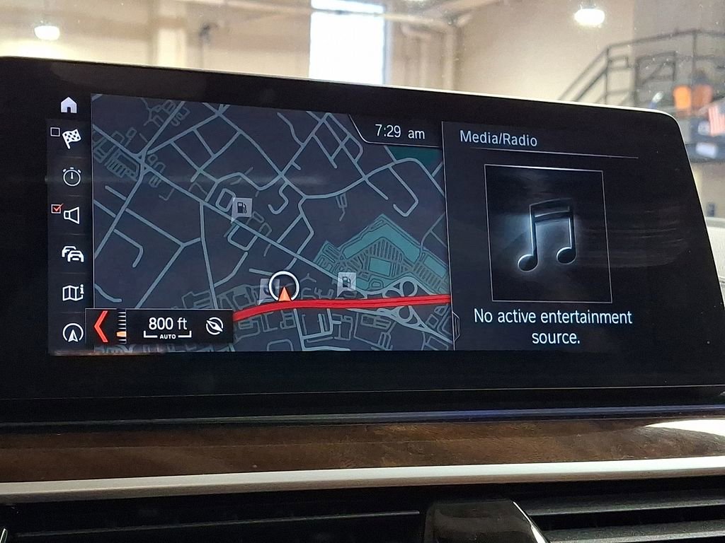 Used 2018 BMW 530i xDrive image 13