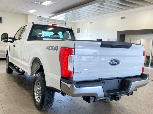 Used 2017 Ford F250 XL w/ Power Equipment Group AWD/4WD image 5