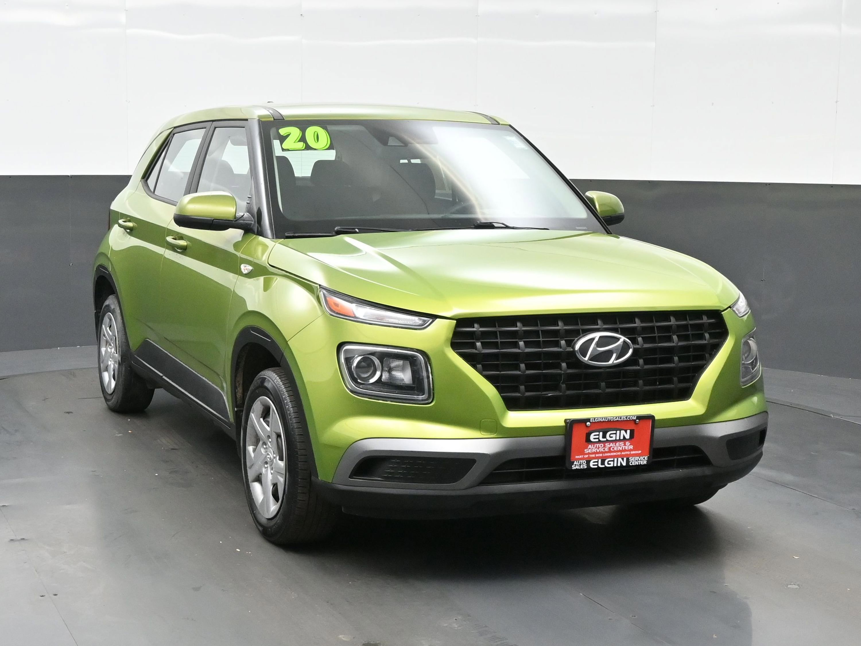 Used 2020 Hyundai Venue SE image 2