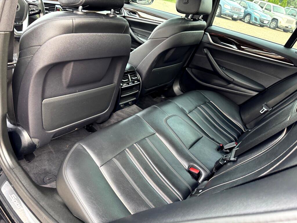 Used 2019 BMW 530i xDrive image 24
