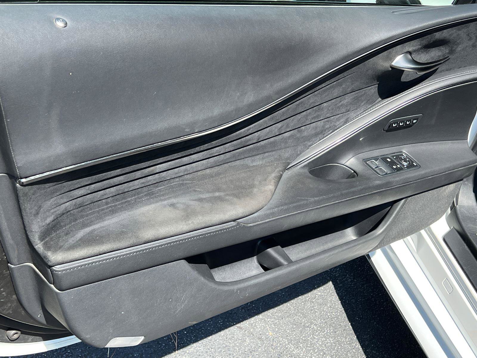 Used 2018 Lexus LC 500 Coupe w/ Sport Package image 20