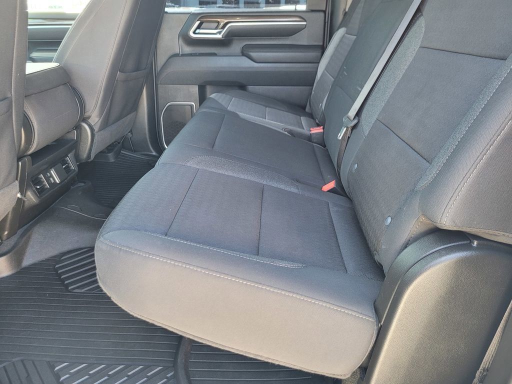 Used 2025 Chevrolet Silverado 2500 LT image 10