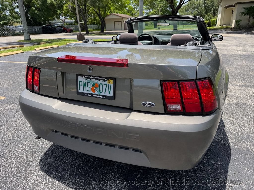 Used 2002 Ford Mustang Convertible RWD image 18