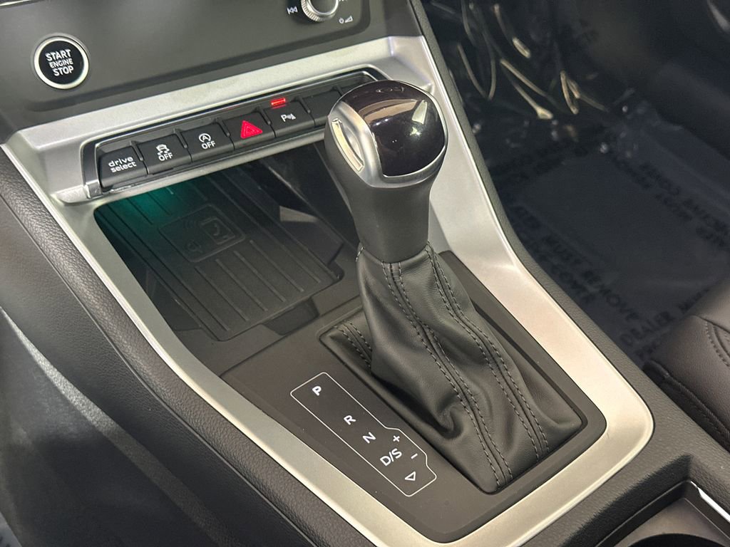 Used 2024 Audi Q3 2.0T Premium Plus w/ Premium Plus Package image 31