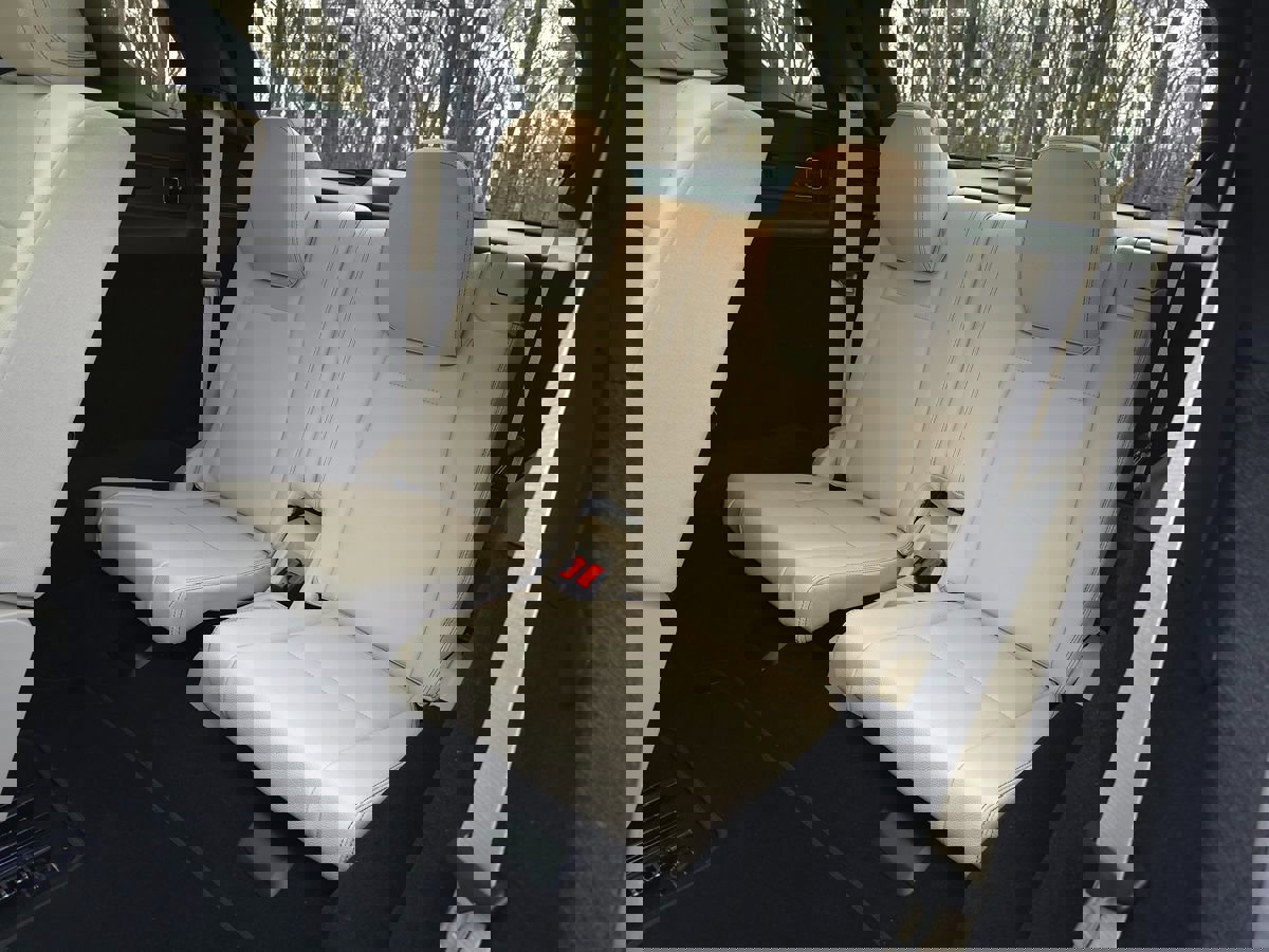 Used 2024 Mercedes-Benz GLE 350 4MATIC SUV image 19