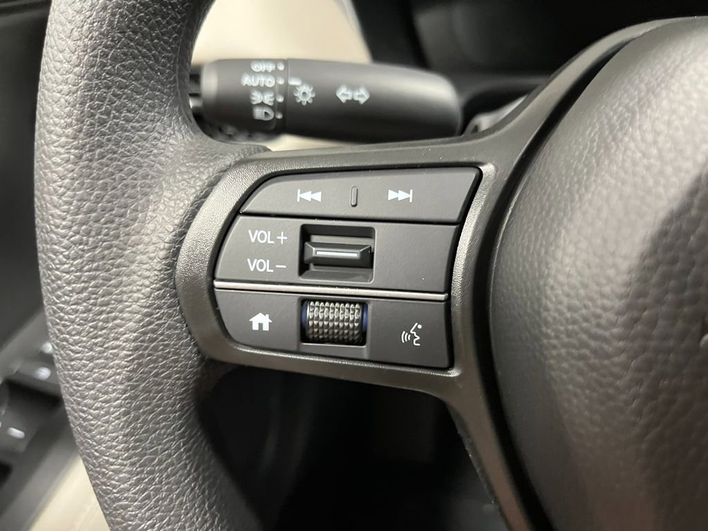 New 2027 Honda HR-V LX image 16